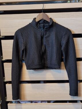 Cropped Textured Zip-Front Jacket - Black